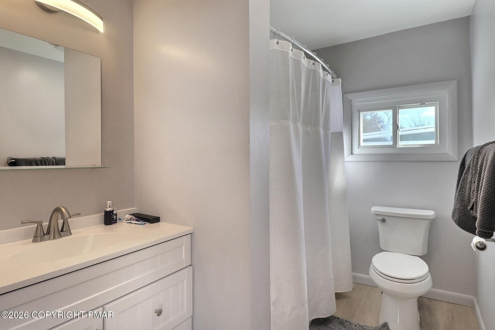 2 Bedroom Cottage - 306 Merwinsburg Road, Effort, PA 18330, Effort