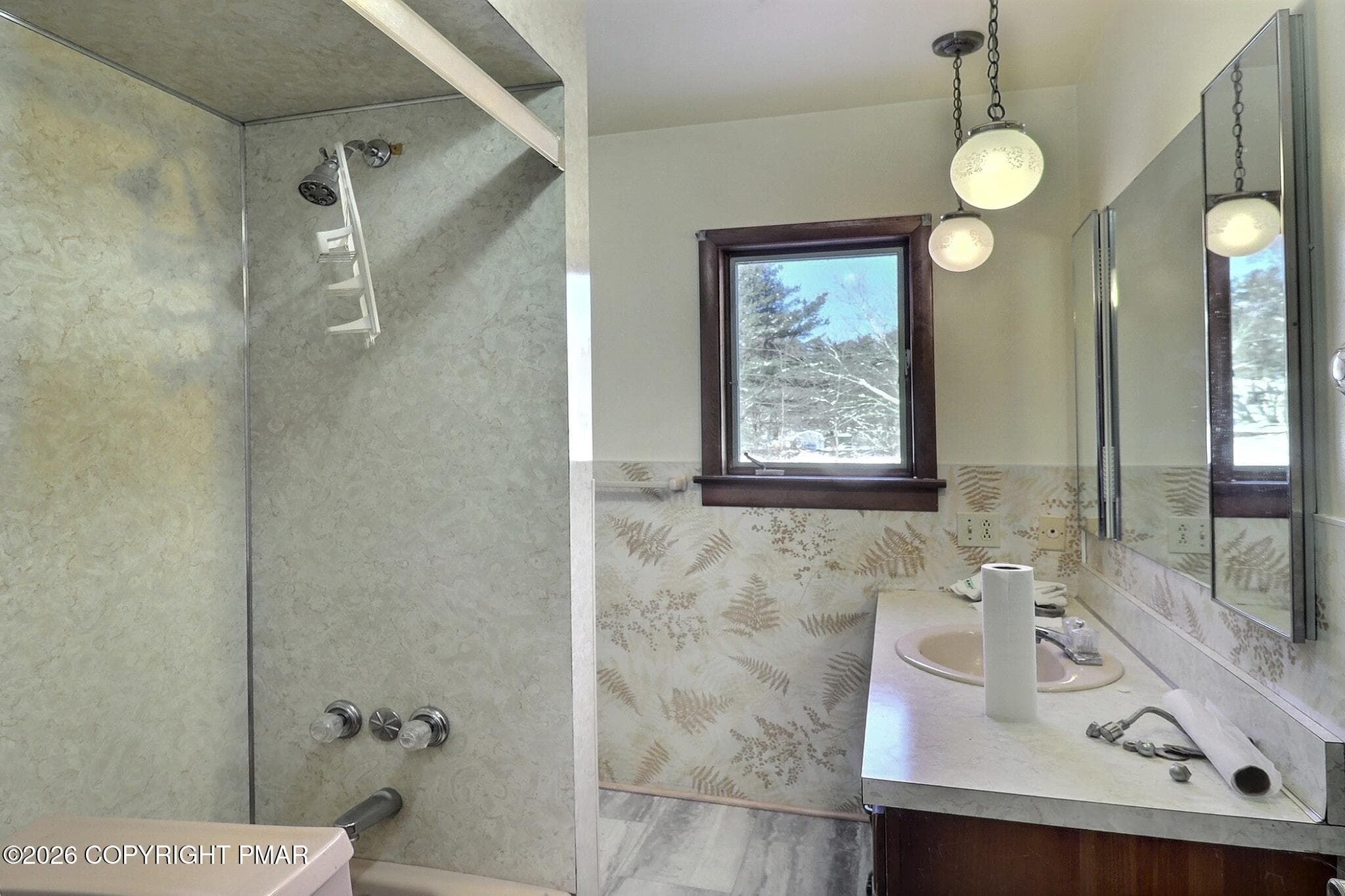 Ranch Rental Unit - 306 Merwinsburg Road, Effort, PA 18330, Effort