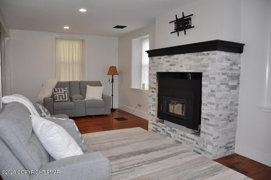 Living room v2 - 1642 Kunkletown Road, Saylorsburg, PA 18353, Saylorsburg