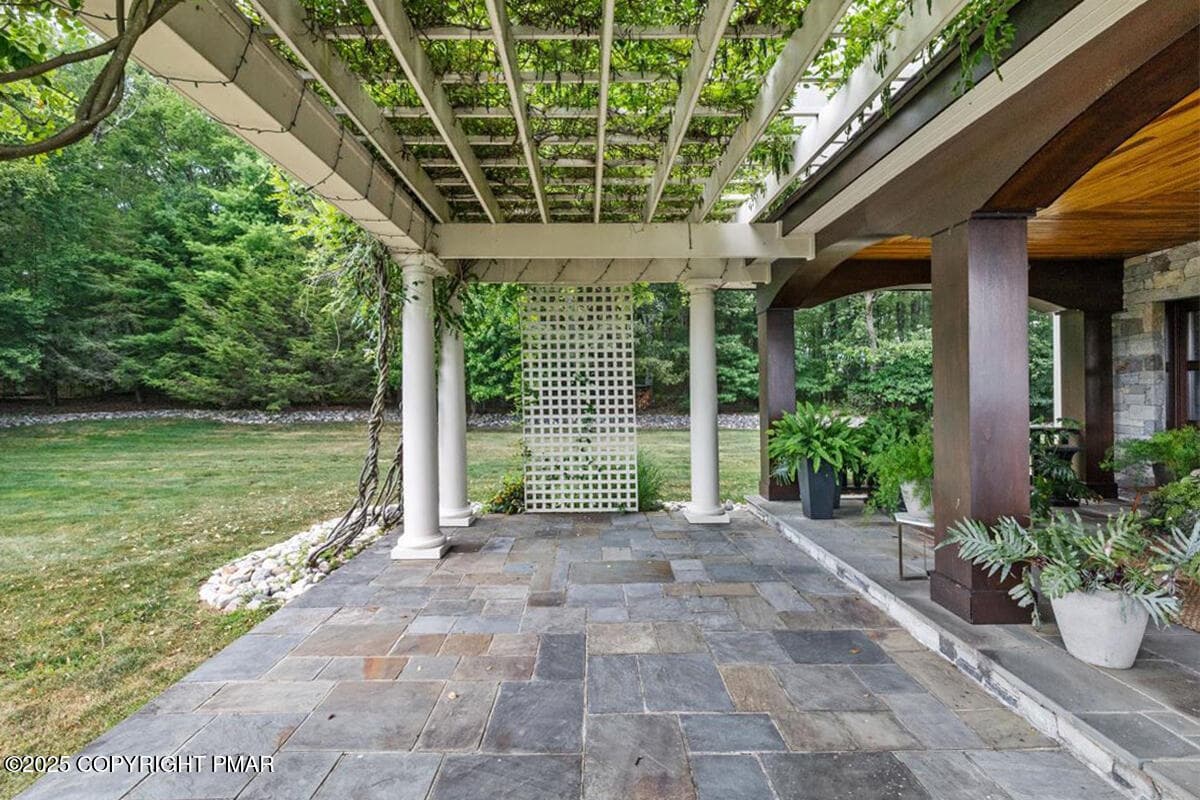 Pergola - 1212 Burger Hollow Road, Effort, PA 18330, Effort
