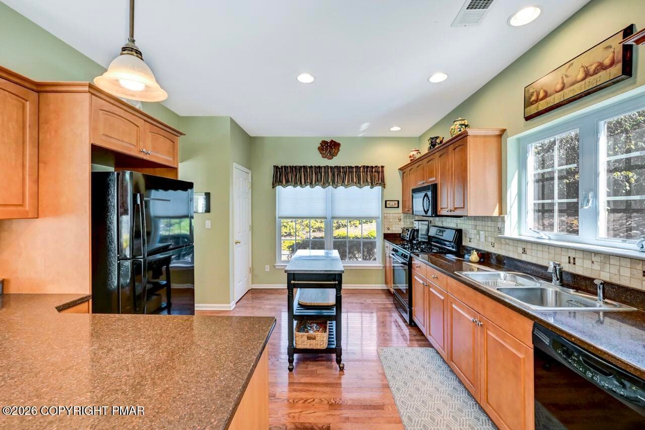 Kitchen - 207 Hermit Thrush Road, Pocono Pines, PA 18350, Pocono Pines