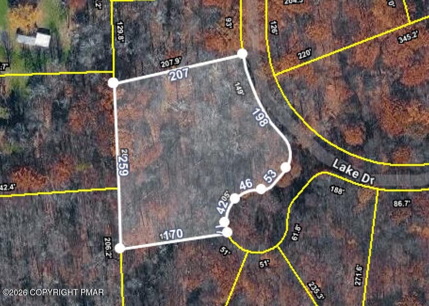2238 Lake Drive, Henryville, PA 18332