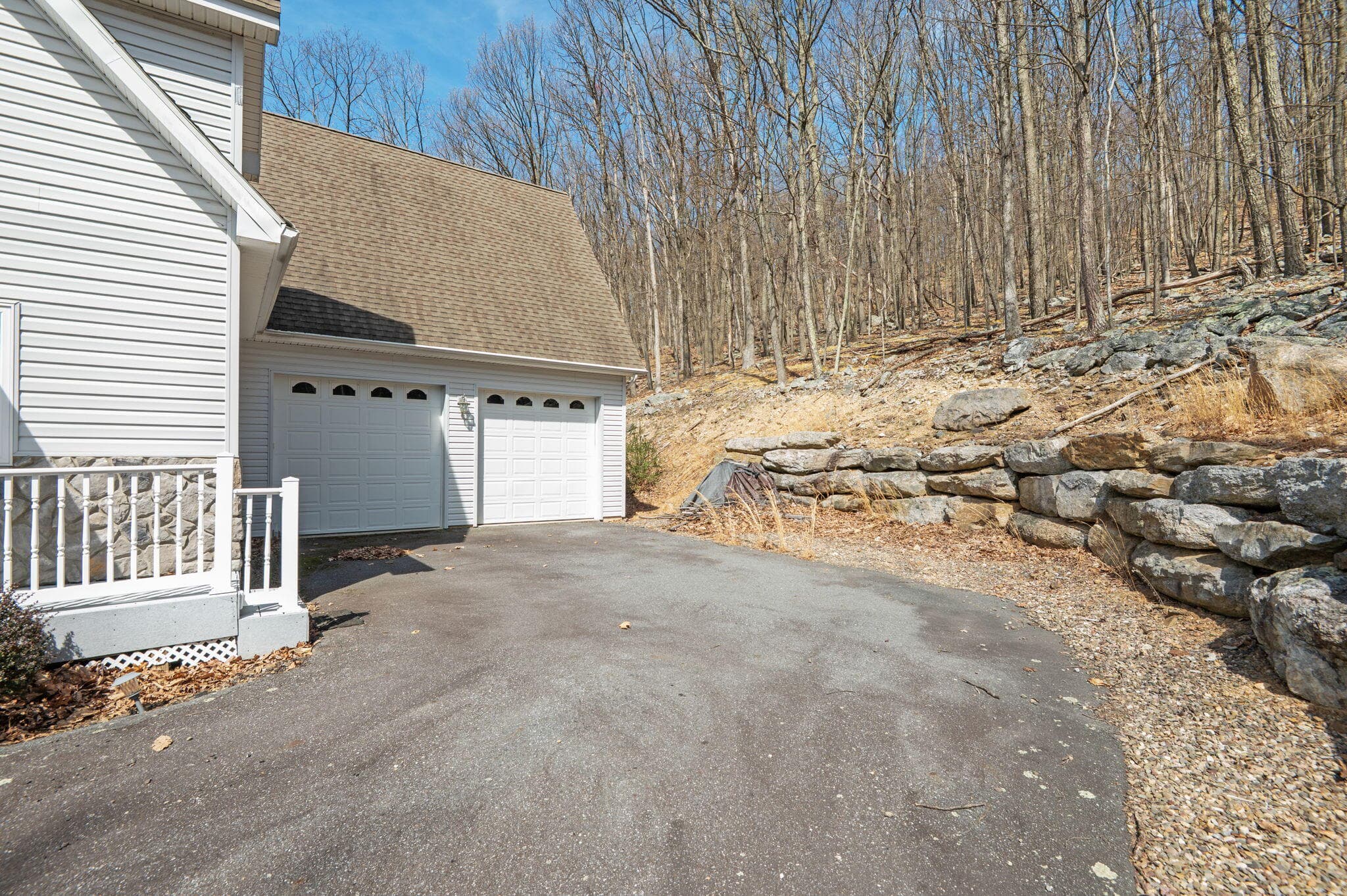 Paved driveway and 2 car garage - 8 Kickapoo Drive, Hazle Township, PA 18202, Hazle Township
