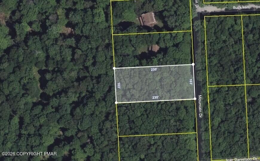 150 Mountain Drive, Greentown, PA 18426