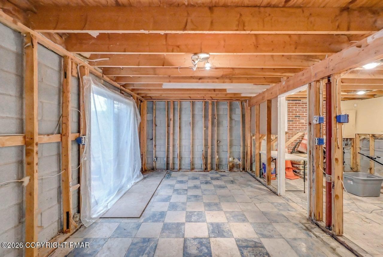 6263 Park Pl 36 Large - 6263 Park Place, Tobyhanna, PA 18466, Tobyhanna
