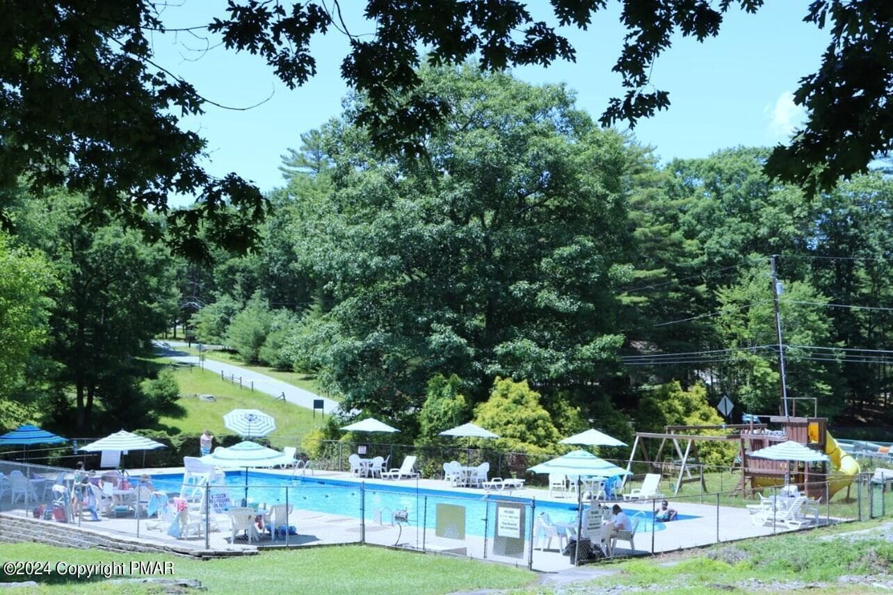 Community Photos - 390 Creek Court, Hawley, PA 18428, Hawley