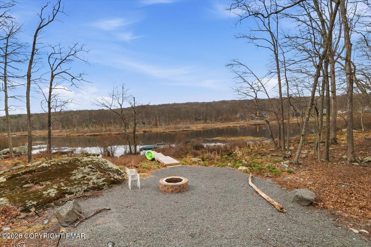 lake-side fire pit - 290 W Lakeview Road, Lackawaxen, PA 18435, Lackawaxen