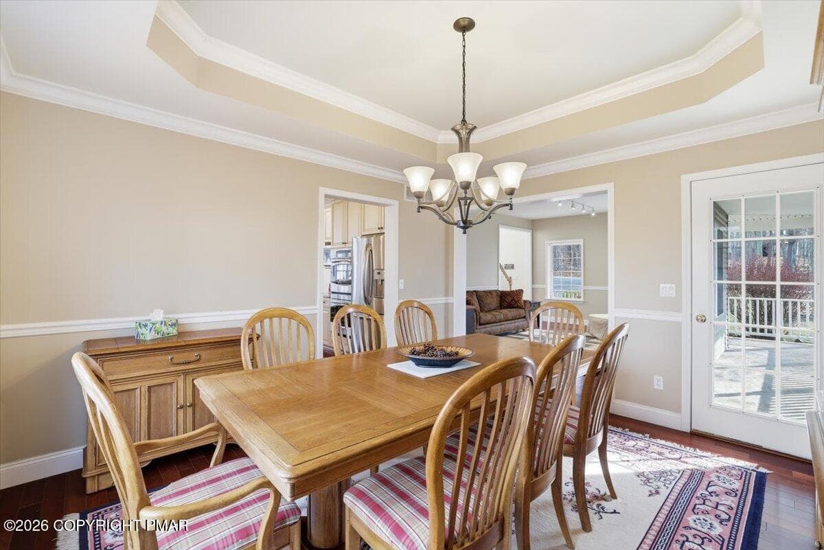 Dining Room 1 - 290 W Lakeview Road, Lackawaxen, PA 18435, Lackawaxen