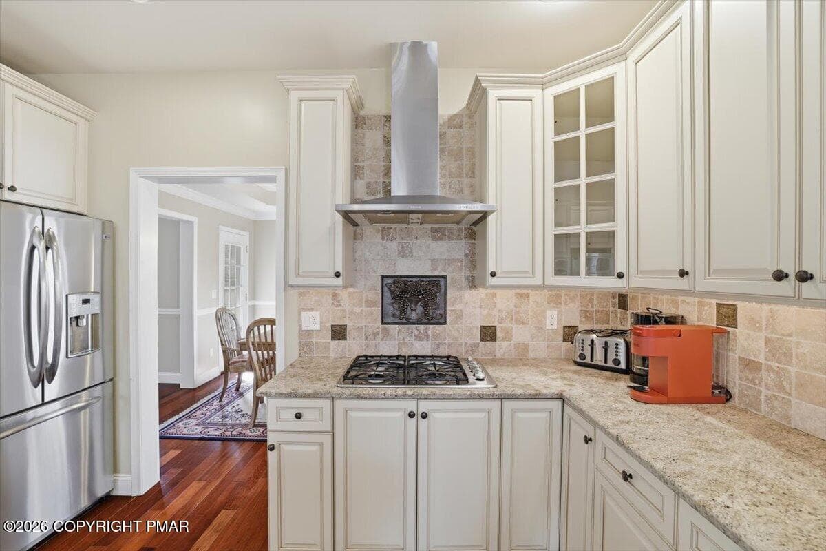 Kitchen - 290 W Lakeview Road, Lackawaxen, PA 18435, Lackawaxen