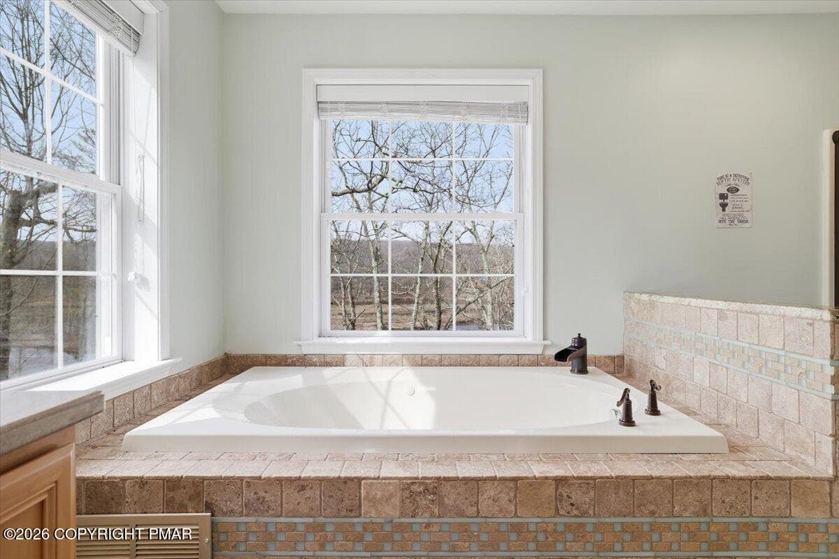 079-Photo-78 - 290 W Lakeview Road, Lackawaxen, PA 18435, Lackawaxen