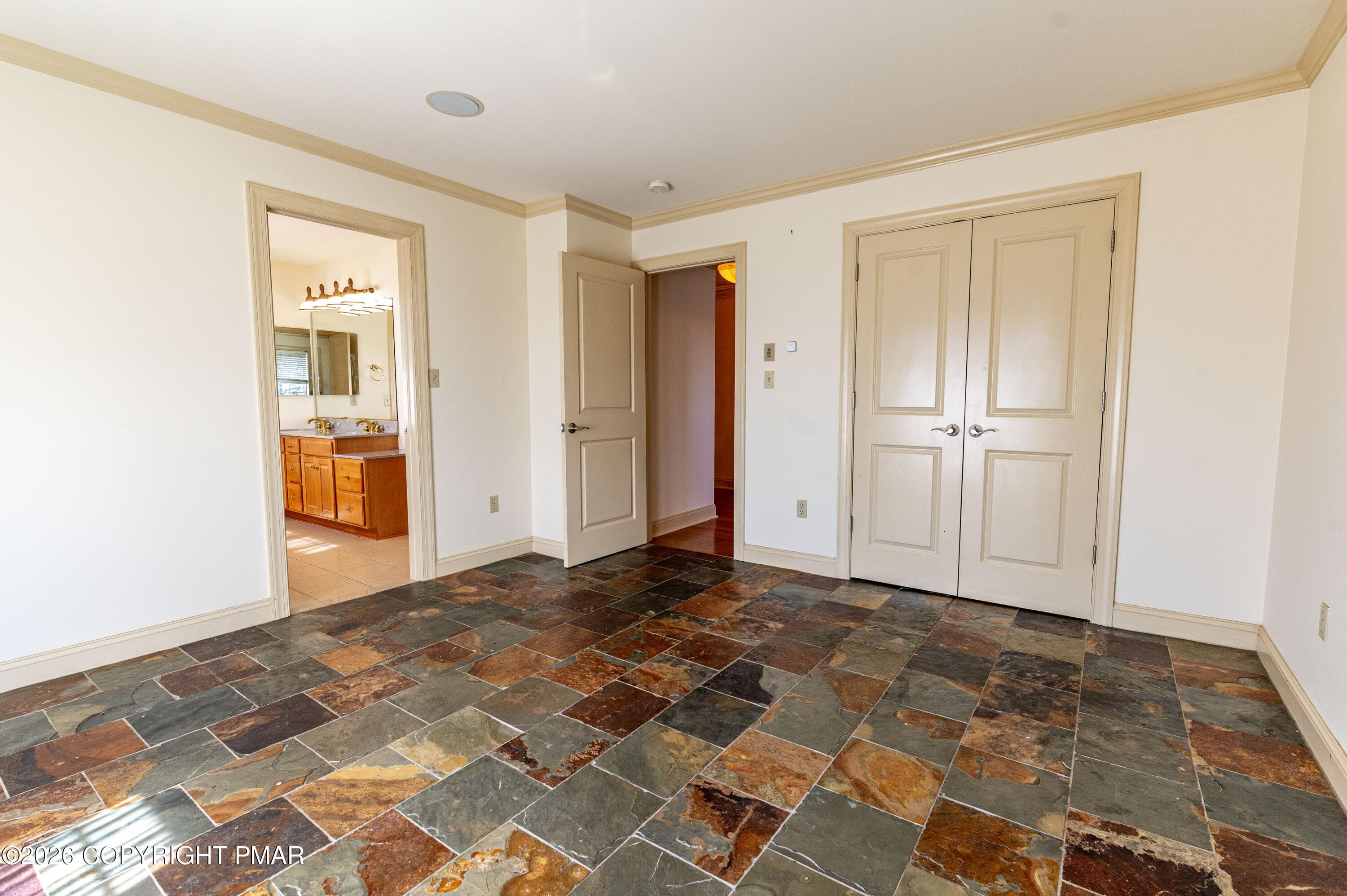 04-07-2026 - 49 Crest Blvd Easton-50 - 49 Crest Boulevard, Easton, PA 18045, Easton