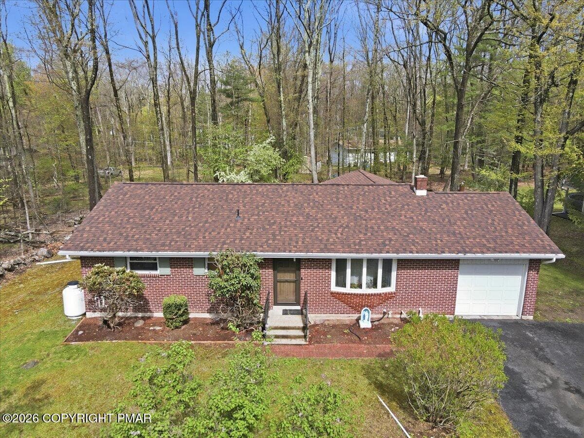 345 Laurel Lake Road, Bartonsville, PA 18321