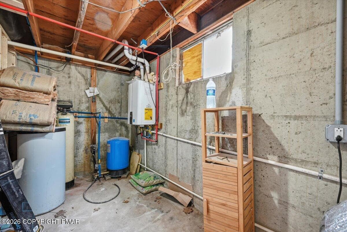 67-039_DSC_6283 - 345 Laurel Lake Road, Bartonsville, PA 18321, Bartonsville