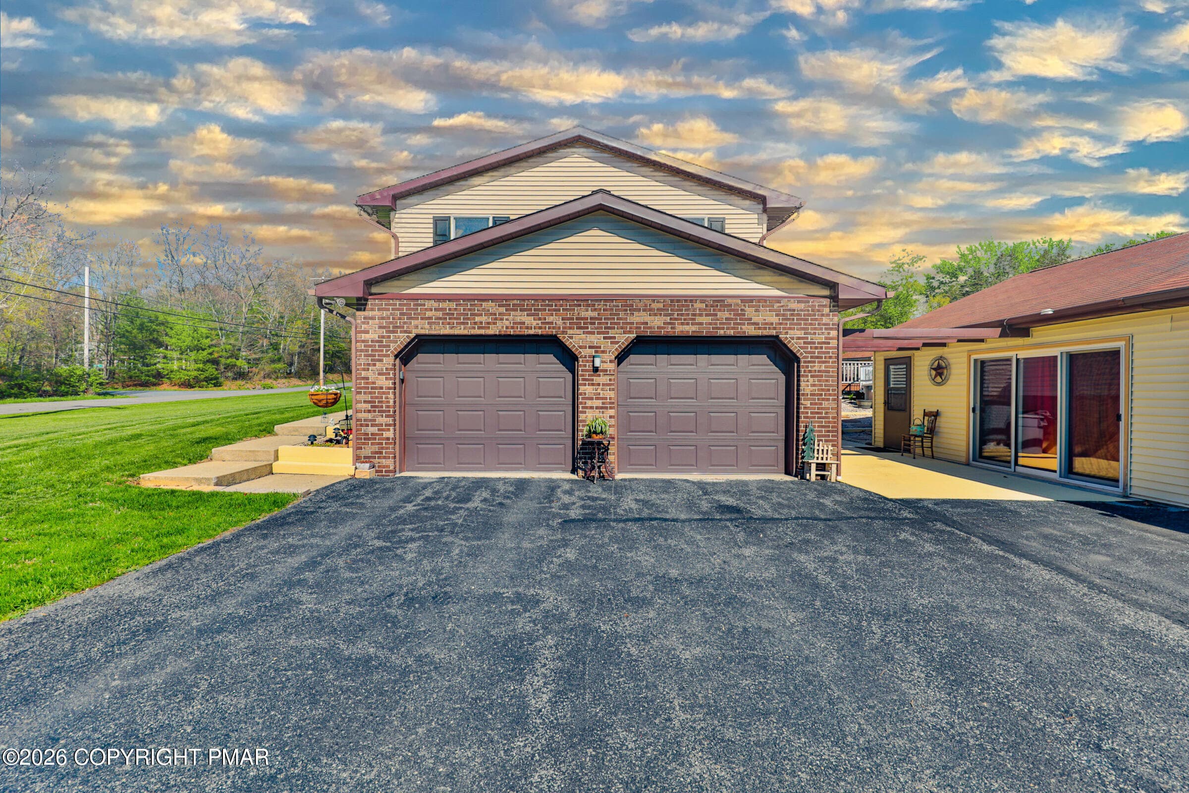 Attached 2 car garage - 1040 Stagecoach Road W, Lehighton, PA 18235, Lehighton