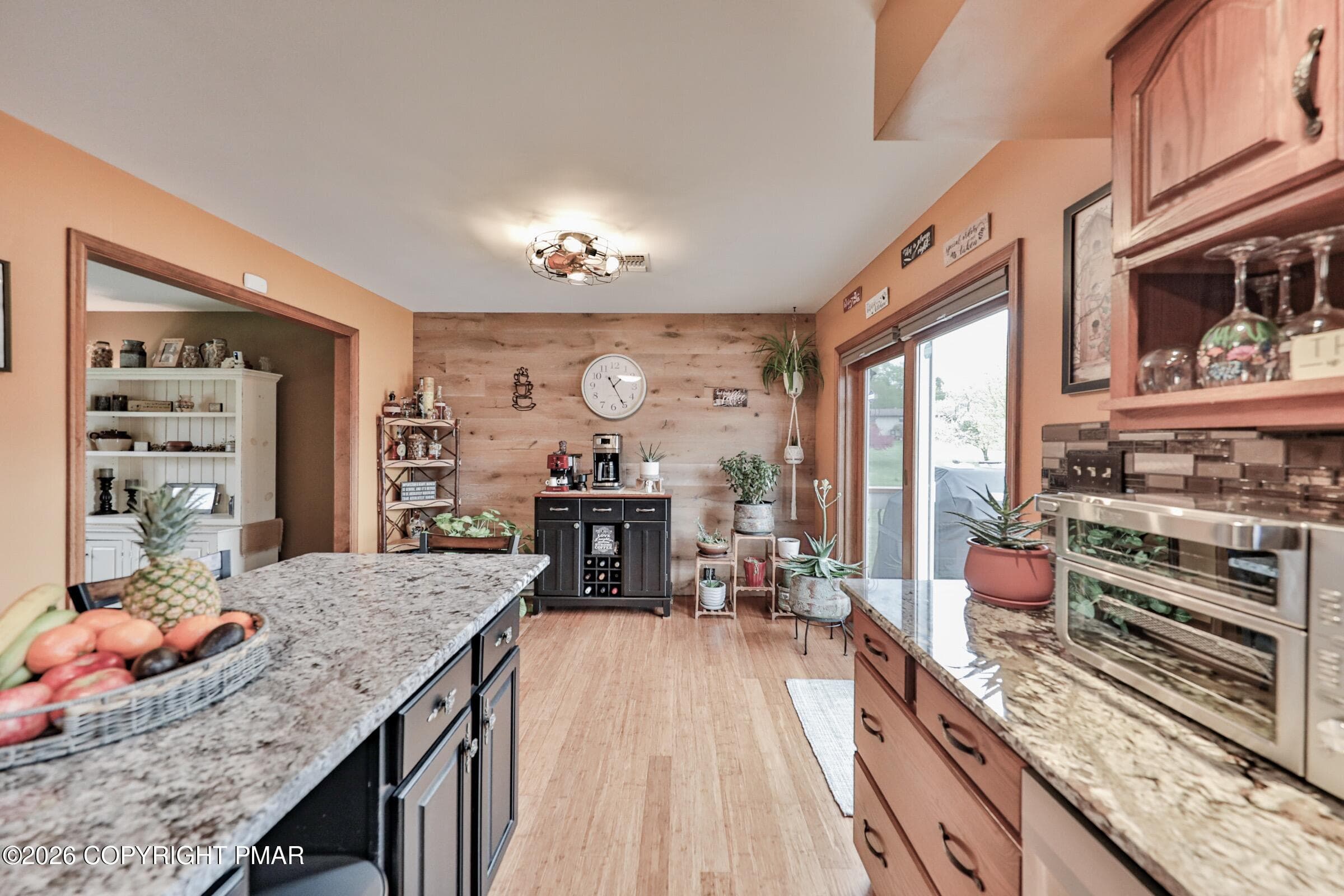 Dining area - 1040 Stagecoach Road W, Lehighton, PA 18235, Lehighton