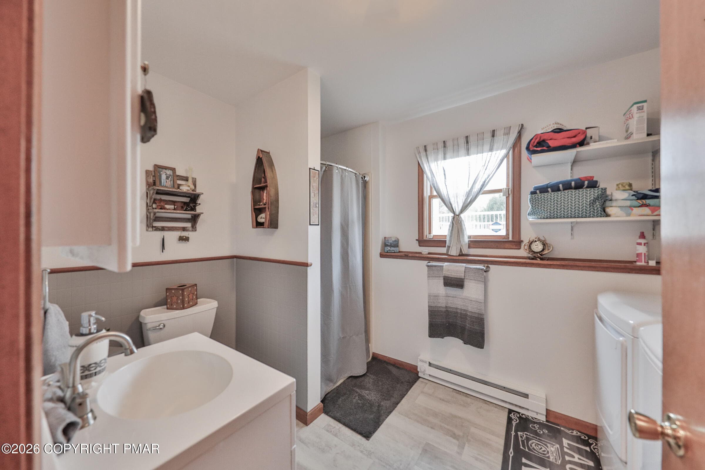 Full bathoom & Laundry - 1040 Stagecoach Road W, Lehighton, PA 18235, Lehighton