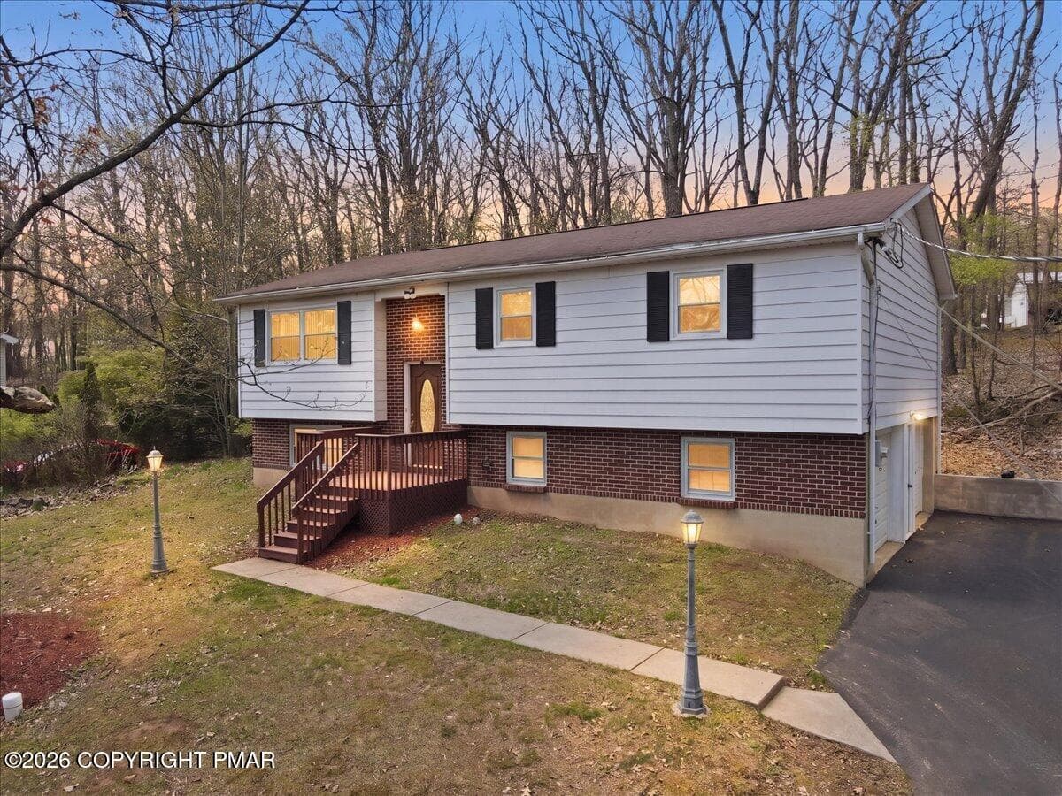 03-twilight - 35 Bentwood Road, Drums, PA 18222, Drums