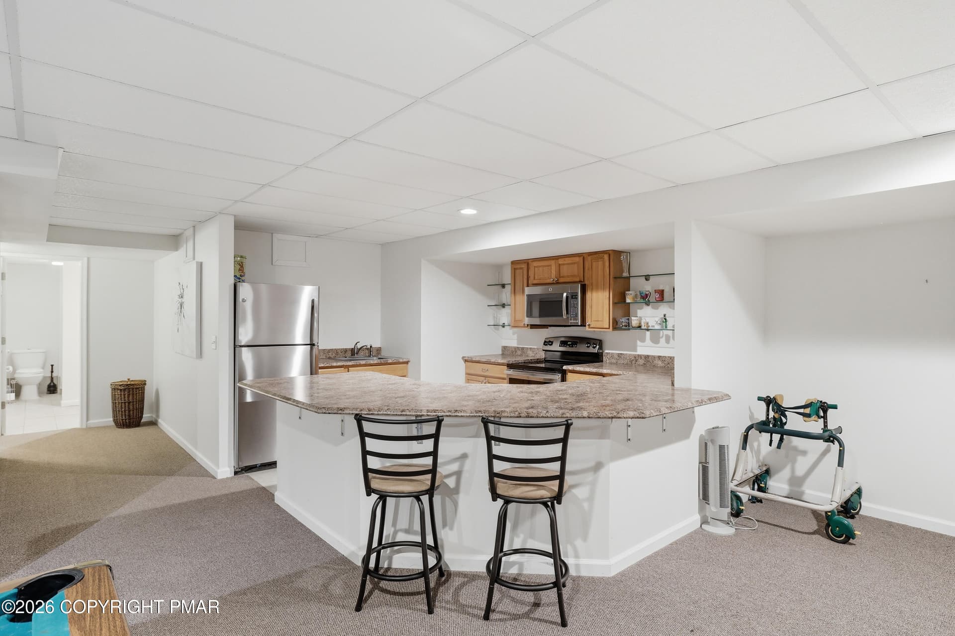 party kitchen - 1323 Crossing Lane, Stroudsburg, PA 18360