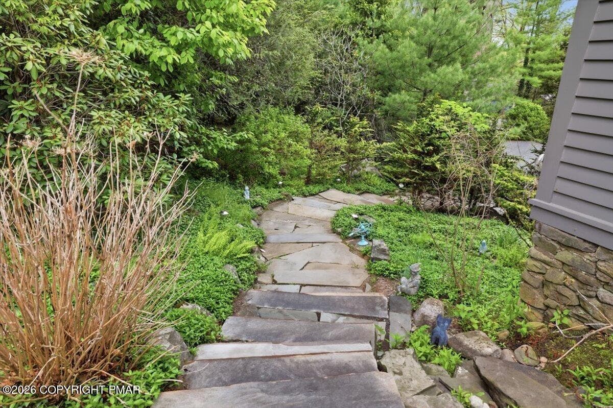 Stone steps - 223 Huckleberry Lane, Buck Hill Falls, PA 18323, Buck Hill Falls