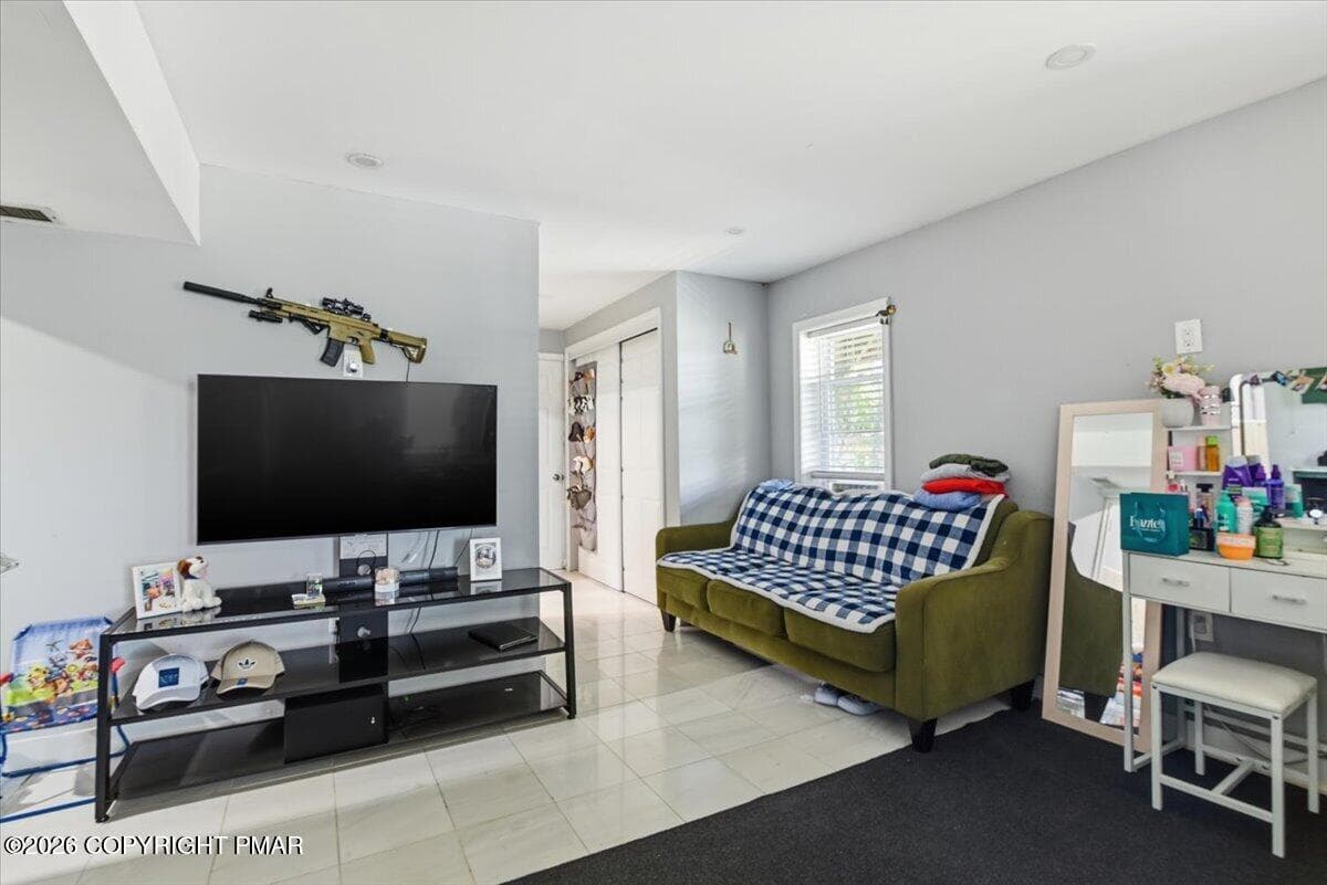 Living Room - 122 Cross Road, Saylorsburg, PA 18353, Saylorsburg