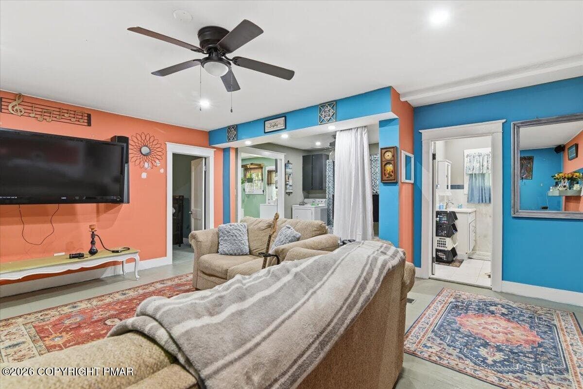 Living Room - 122 Cross Road, Saylorsburg, PA 18353, Saylorsburg