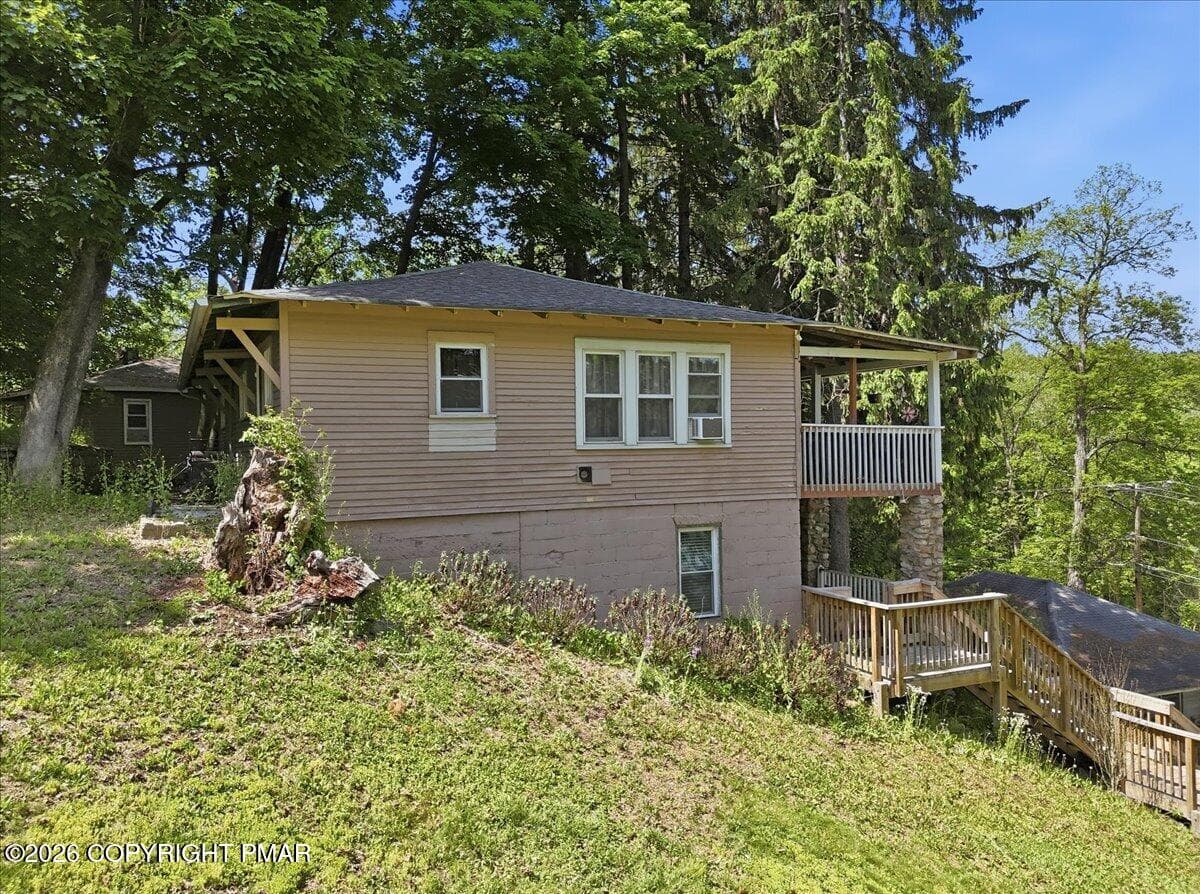 Side - 122 Cross Road, Saylorsburg, PA 18353, Saylorsburg