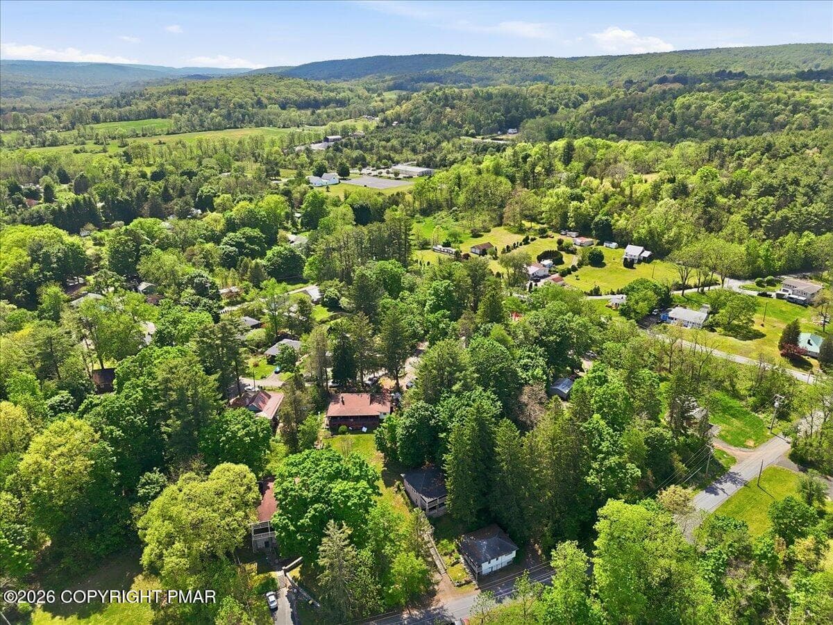 Aerial Neighborhood View - 122 Cross Road, Saylorsburg, PA 18353, Saylorsburg