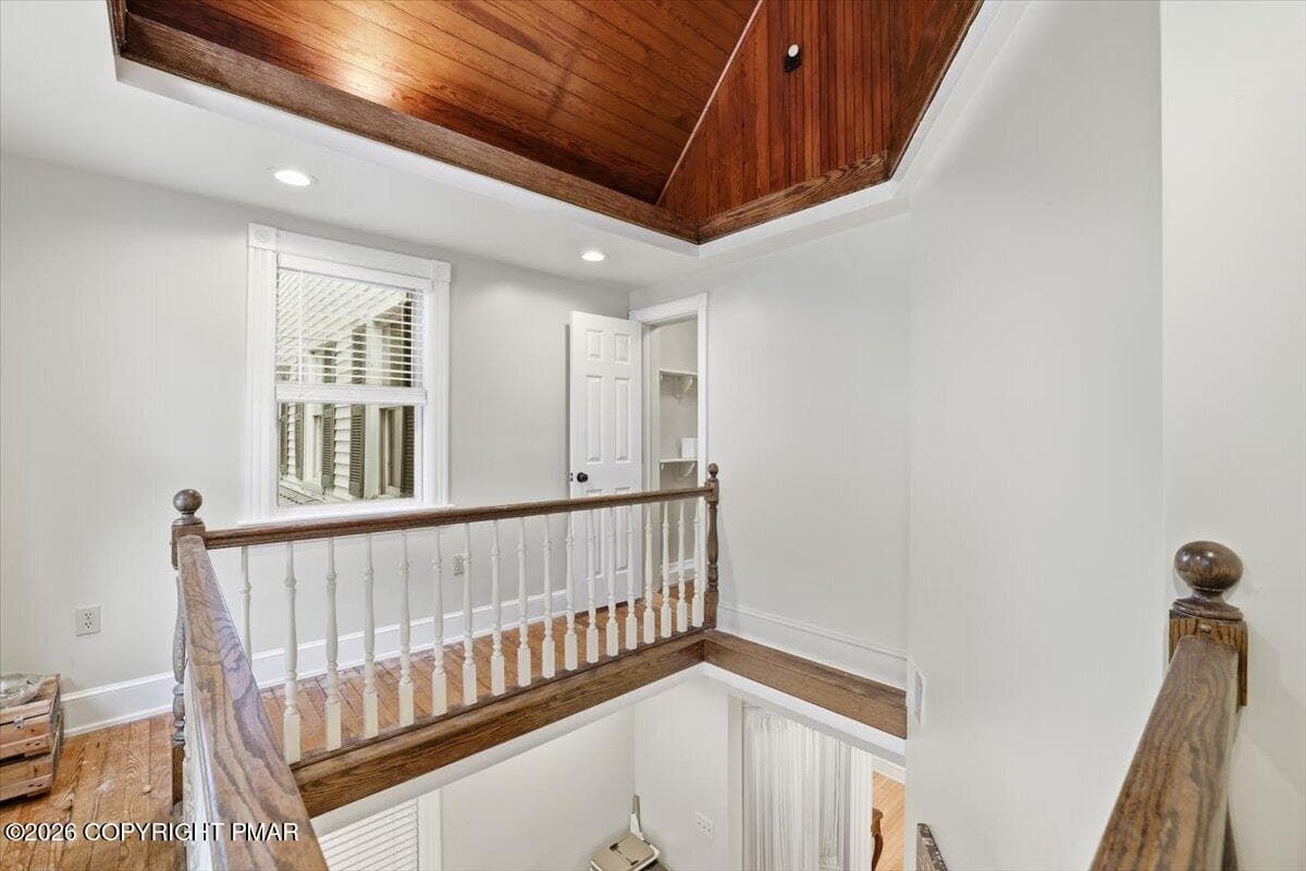 Railing 2nd floor opposite side - 3585 Fairyland Road, Lehighton, PA 18235, Lehighton