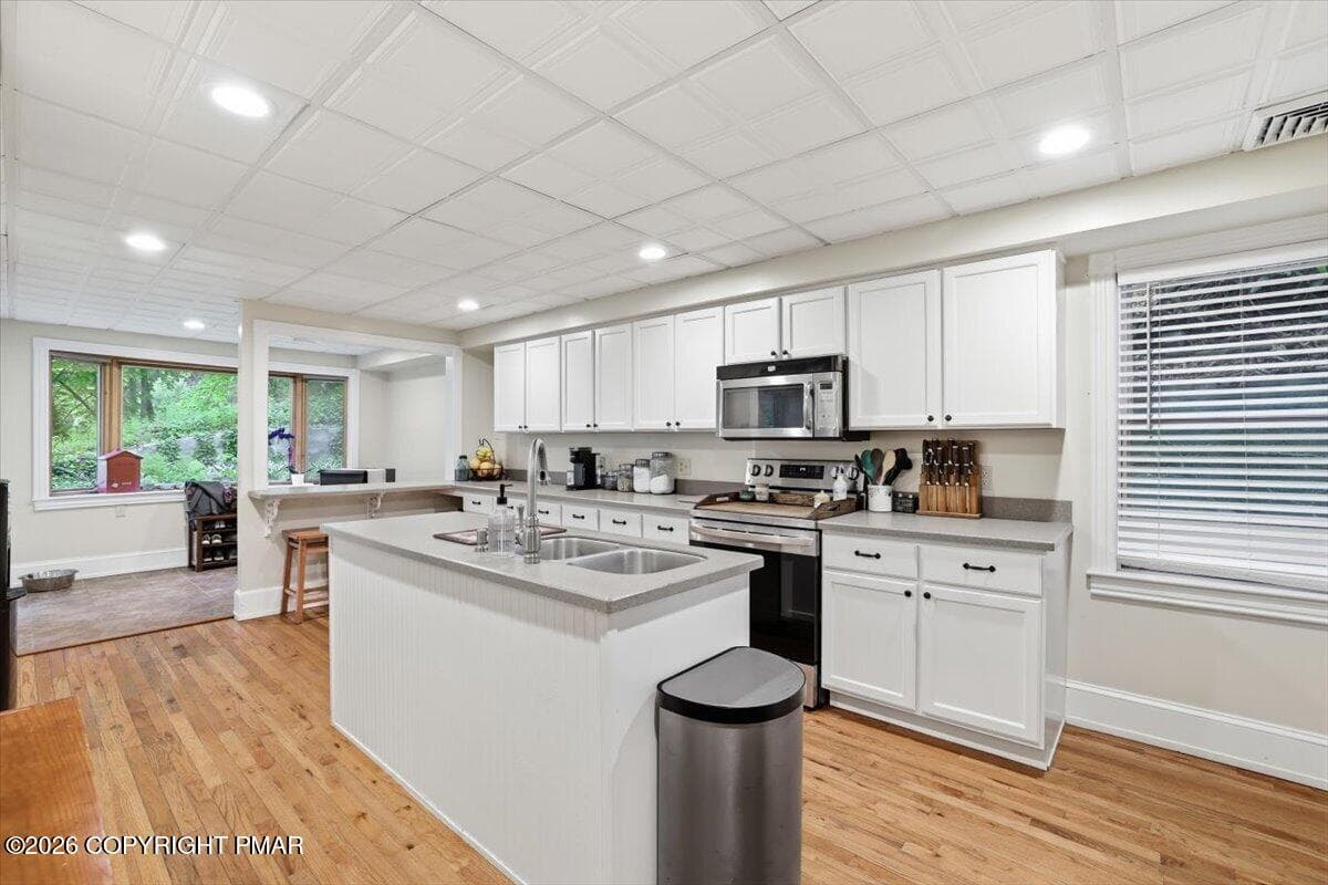 Kitchen Island - 3585 Fairyland Road, Lehighton, PA 18235, Lehighton