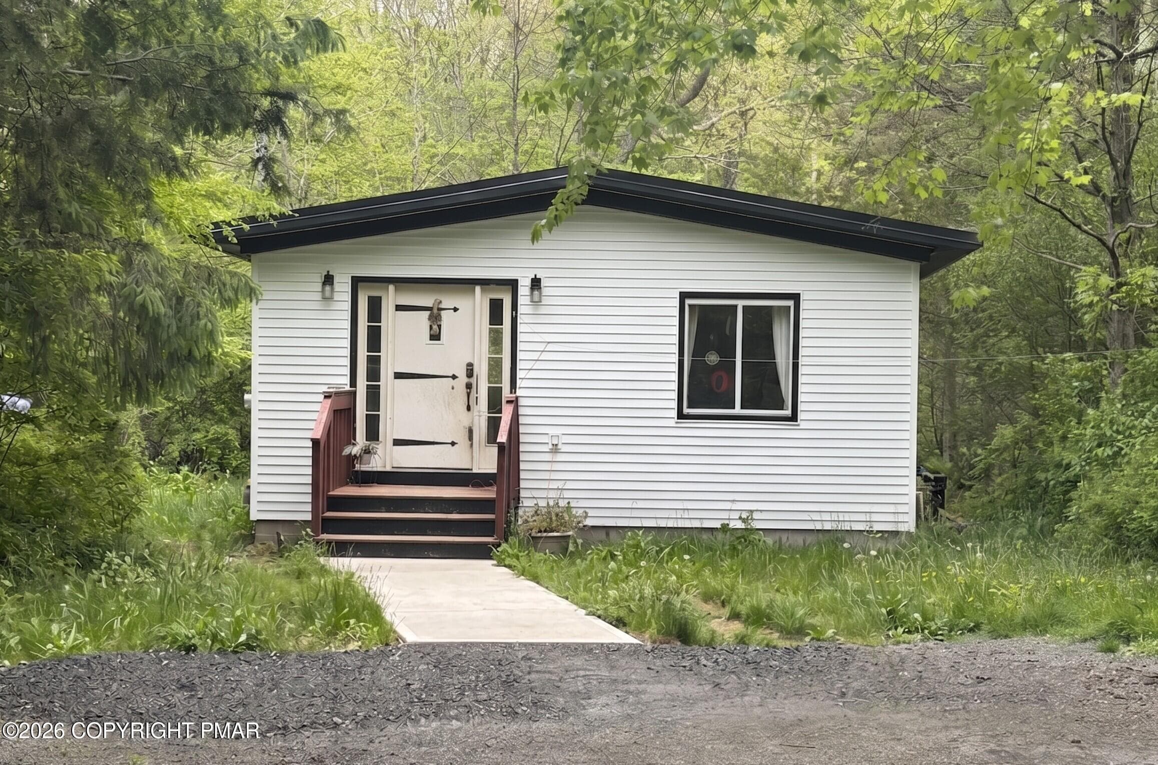 Front 1460 - 1462&1466 Pocono Lane, Bartonsville, PA 18321, Bartonsville
