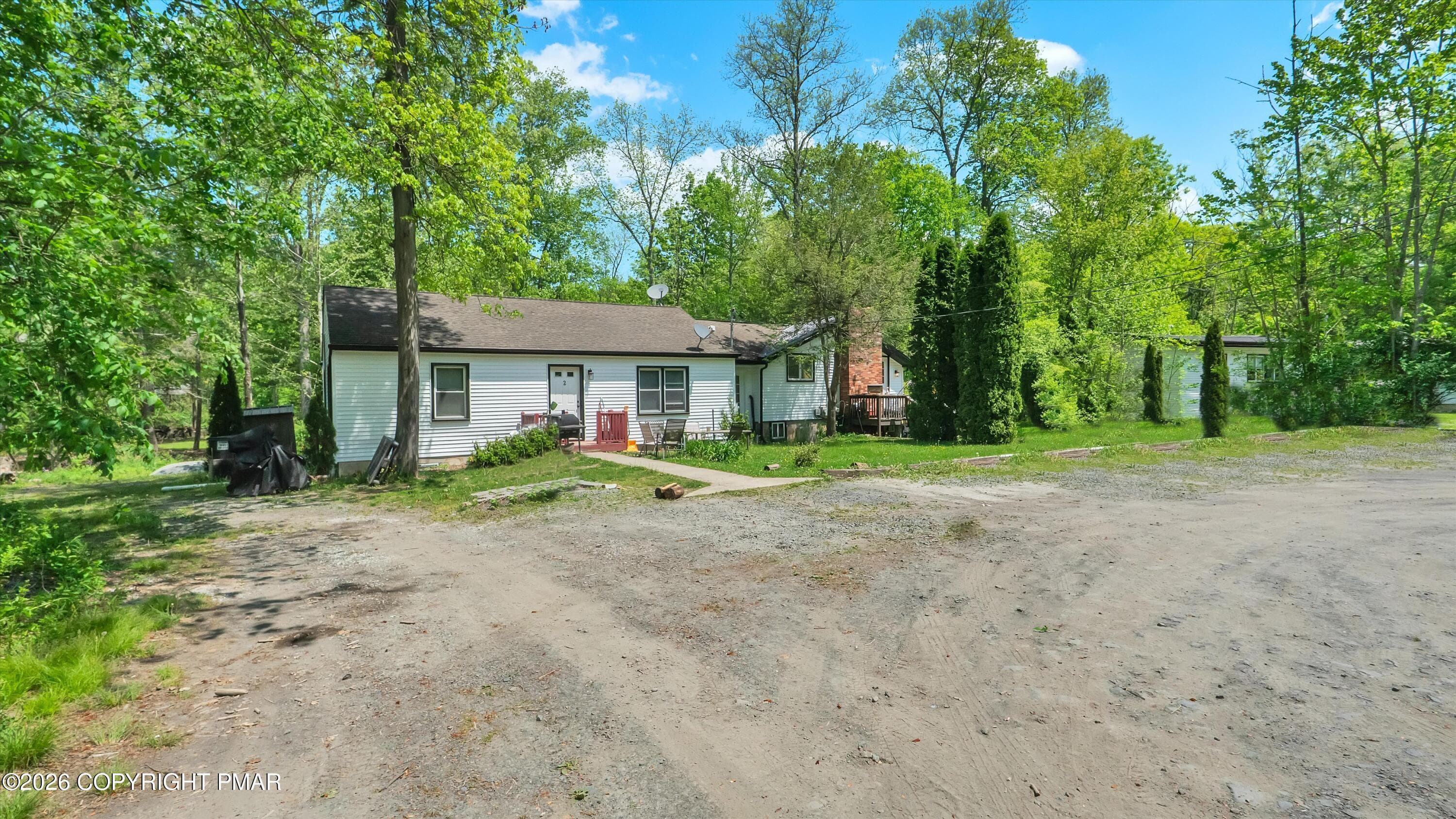 24-DSC01241 - 1462&1466 Pocono Lane, Bartonsville, PA 18321, Bartonsville