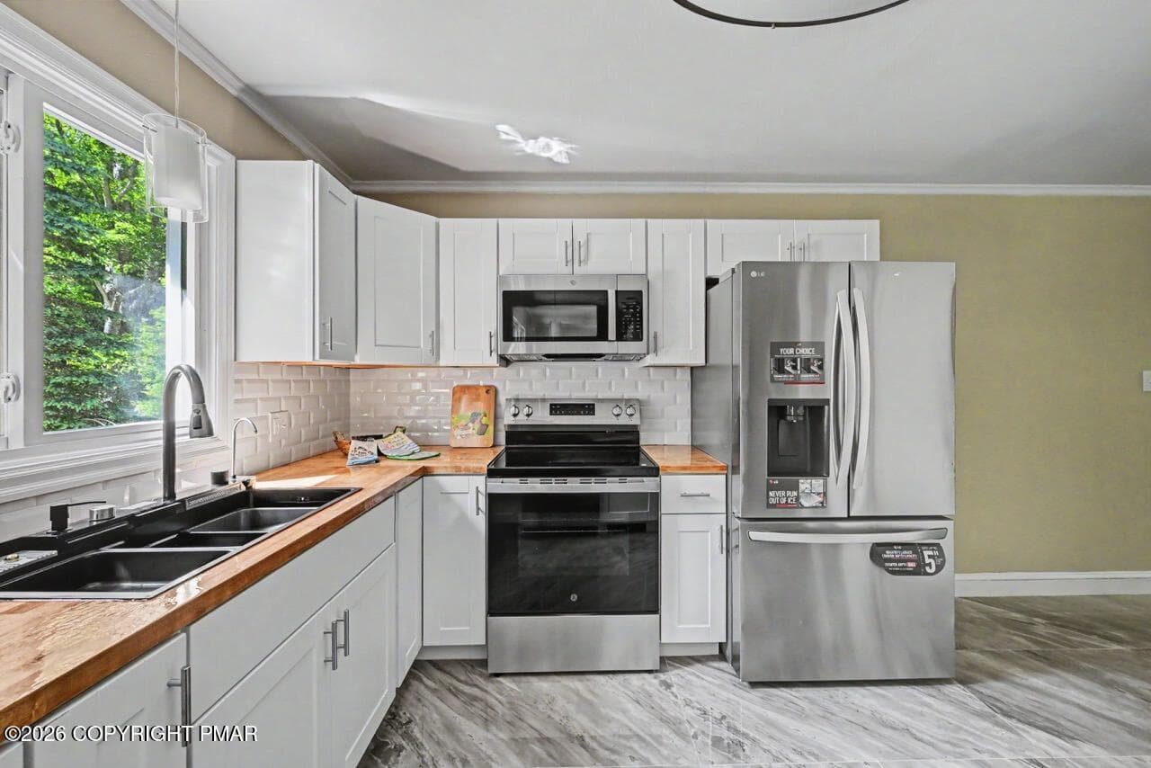 754 Carlton Rd 18 Large - 754 Carlton Road, South Sterling, PA 18460, South Sterling