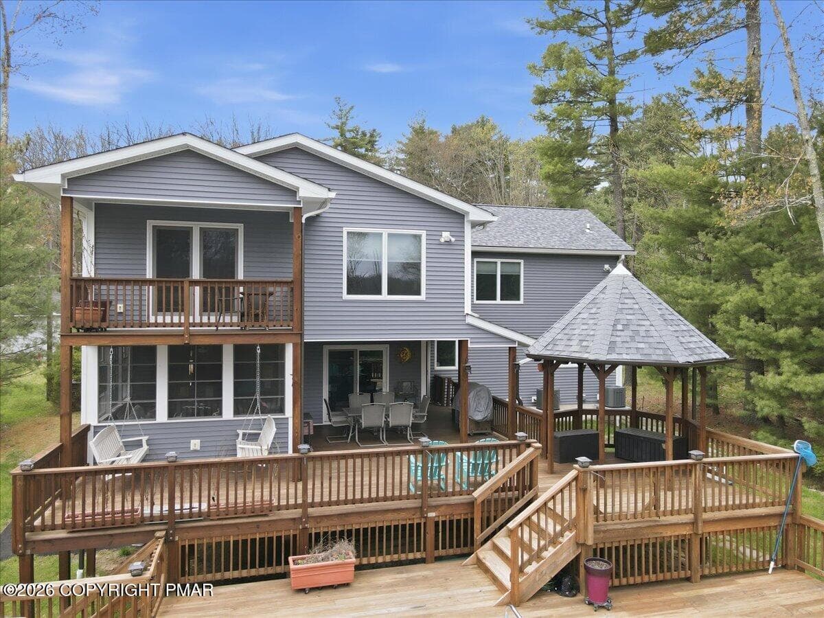 111 Spinnler Point Road, Tafton, PA 18464