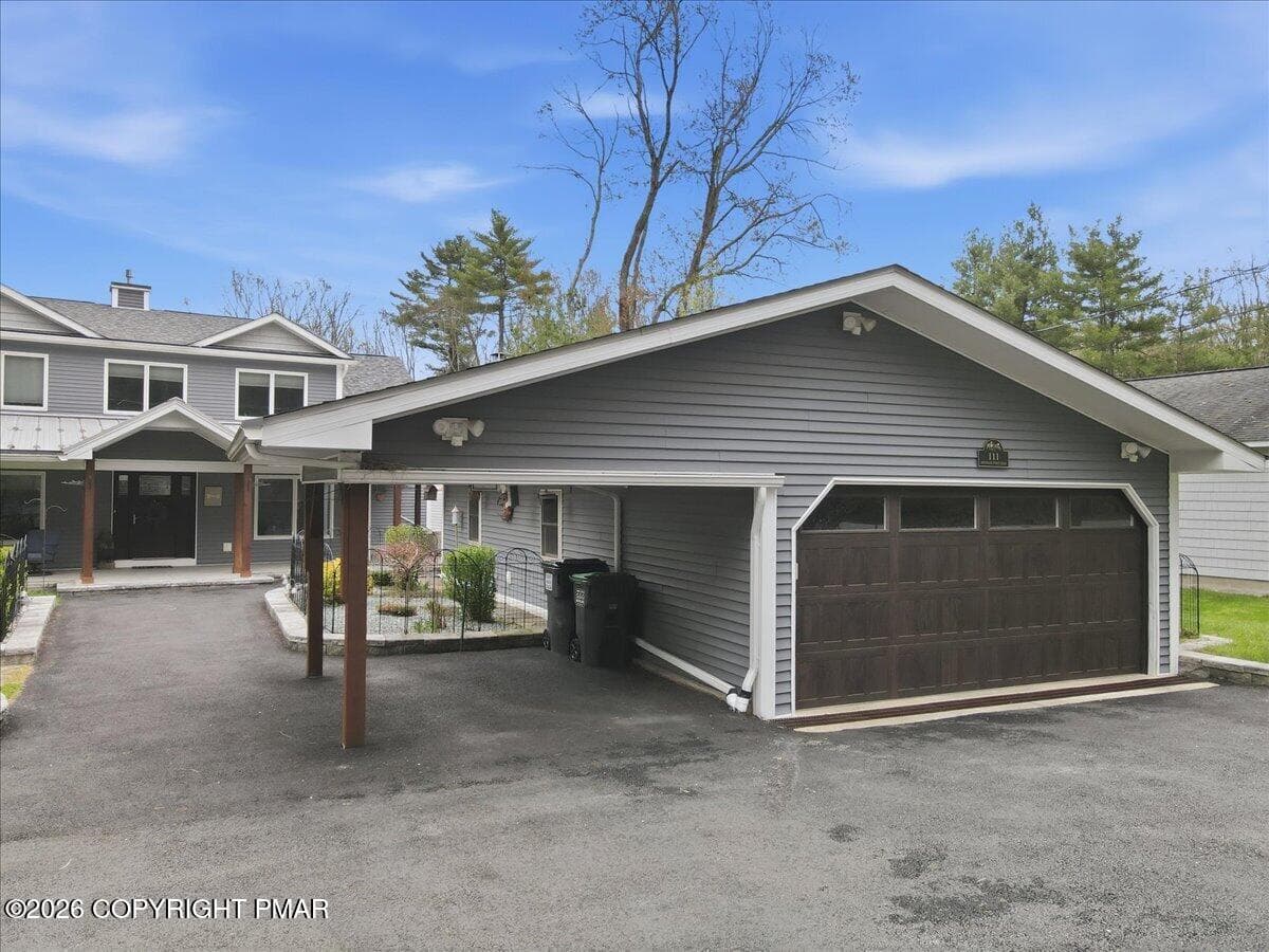 112-136_dji_fly_20260422_135222_462_1776 - 111 Spinnler Point Road, Tafton, PA 18464, Tafton