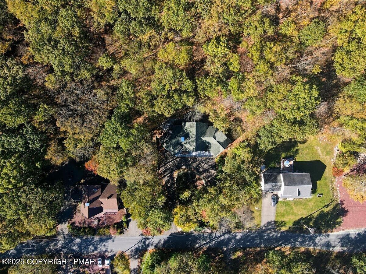 096-020_dji_fly_20251009_150502_460_1760 - 493 Lake Drive, Nesquehoning, PA 18240