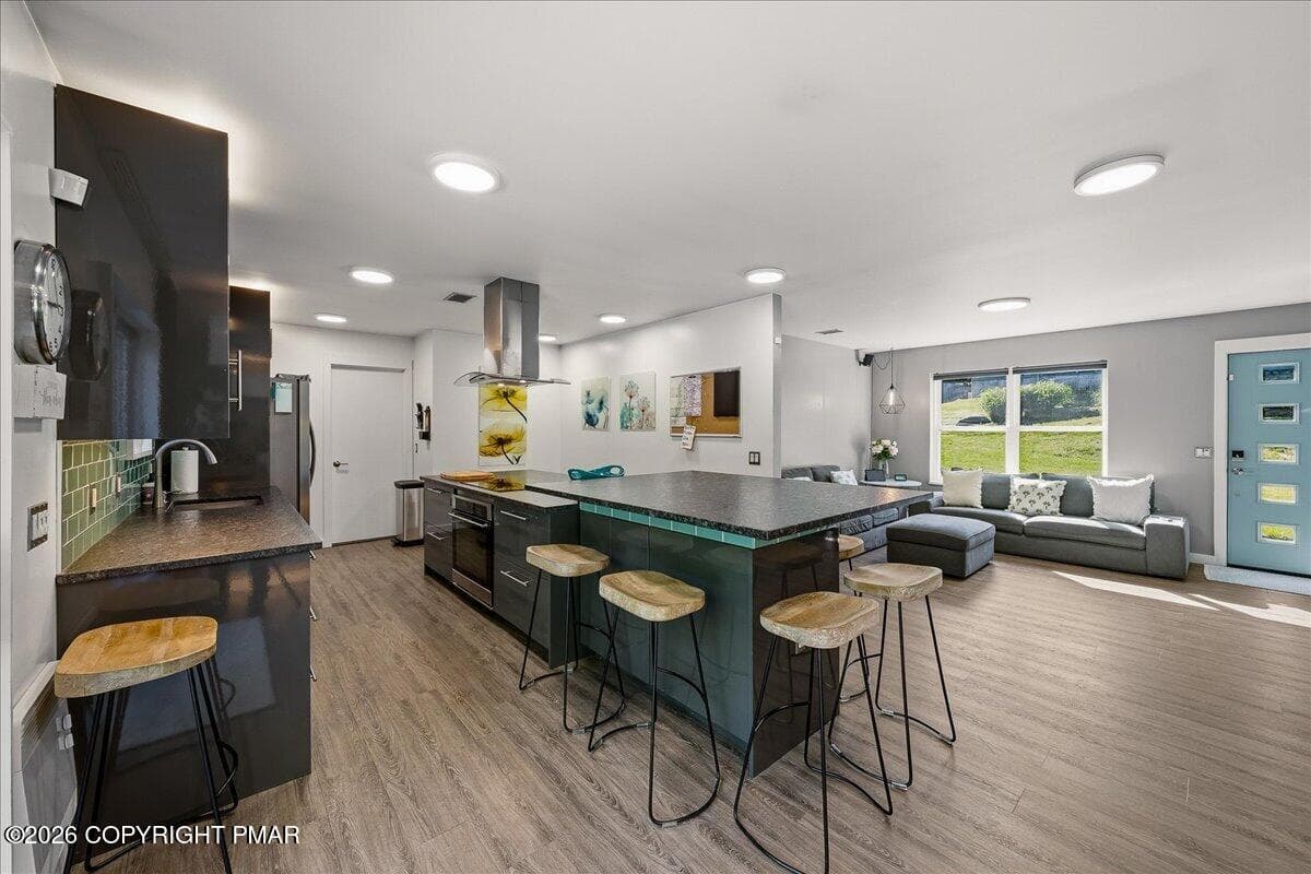 Designer Kitchen - 502 San Marco Court, Henryville, PA 18332, Henryville