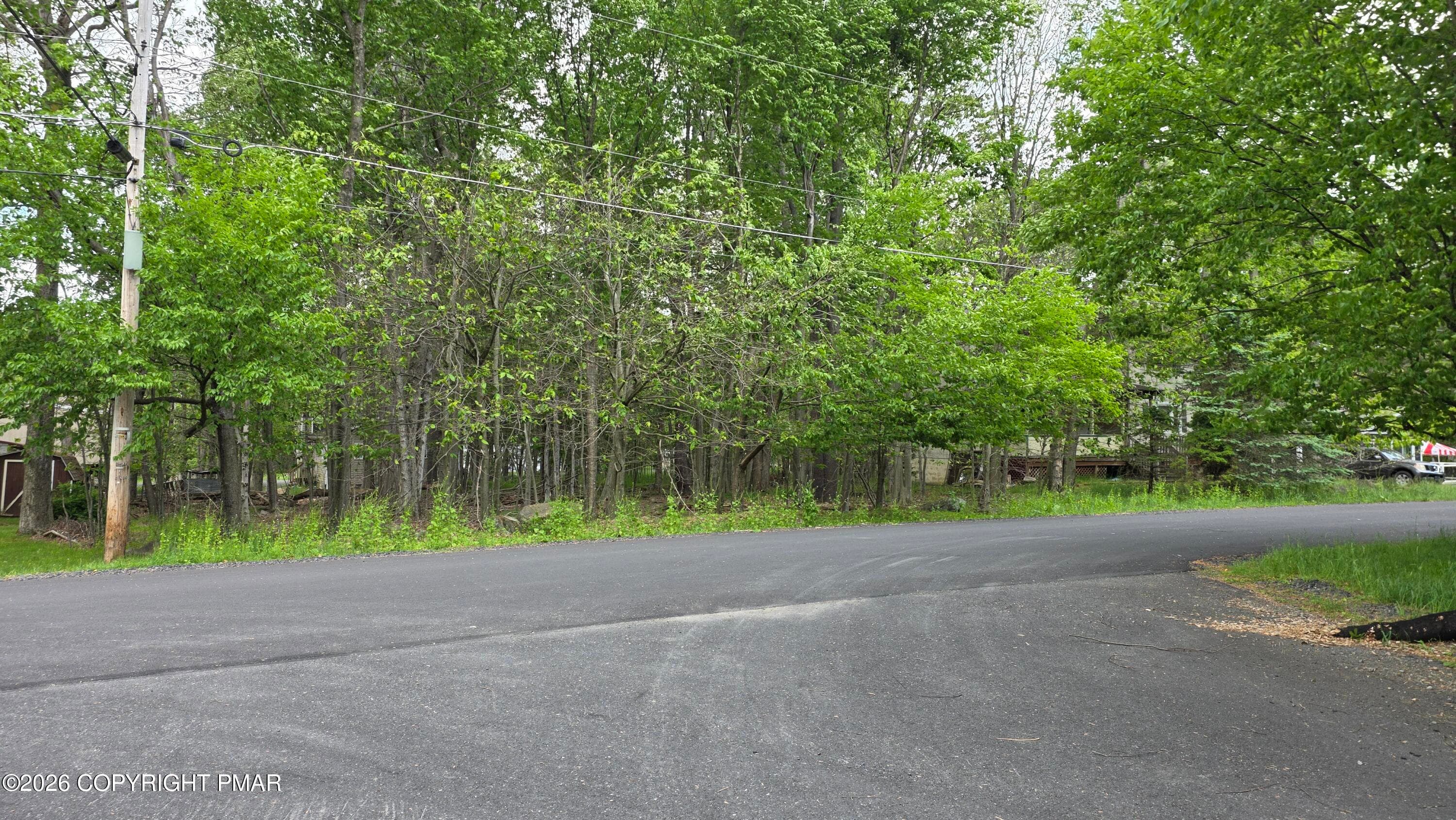537 Horseshoe Bend, PA 18466