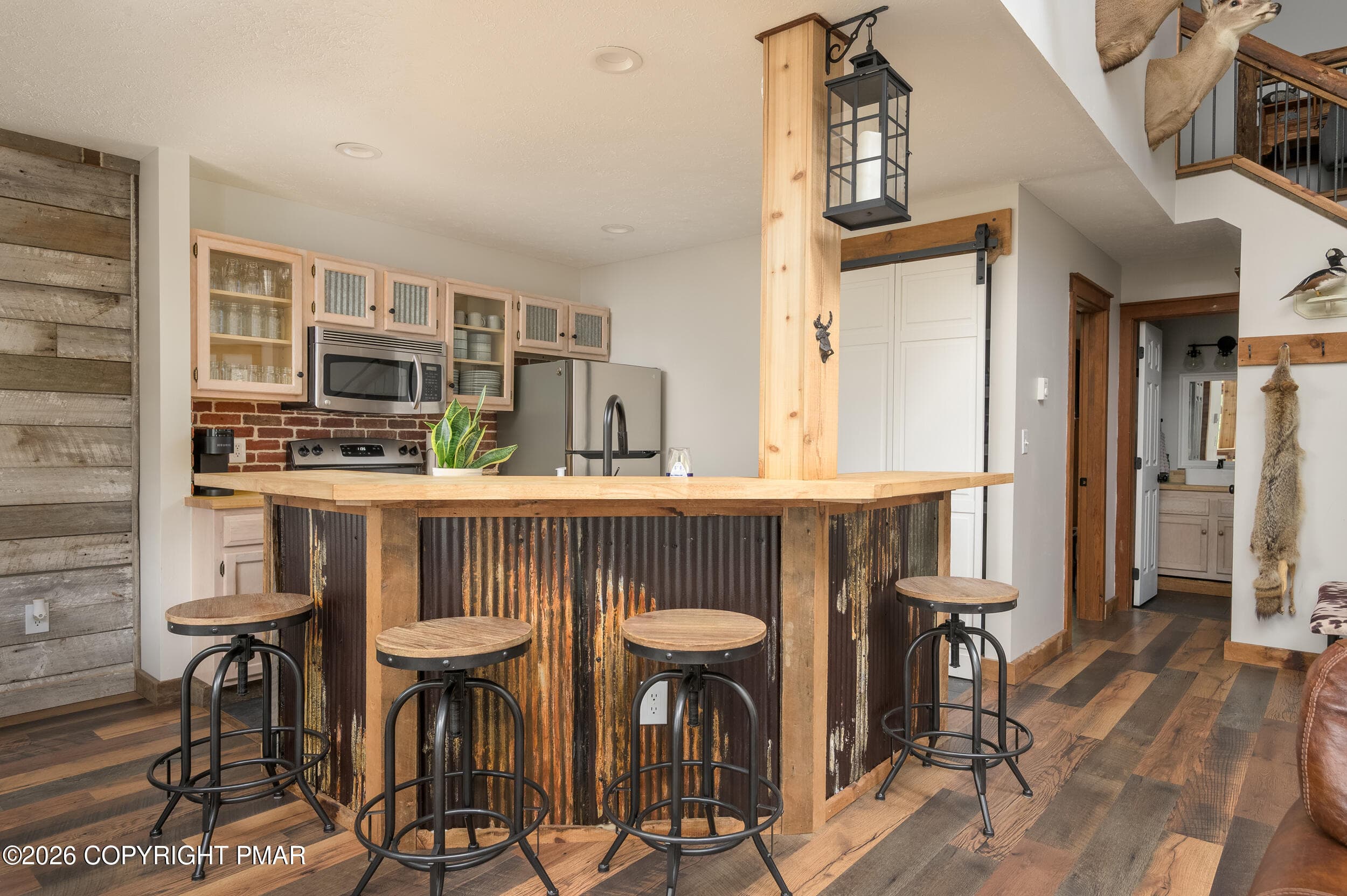 416-hickory-26-kitchen-breakfast-bar - 416 Hickory Drive, Tannersville, PA 18372, Tannersville