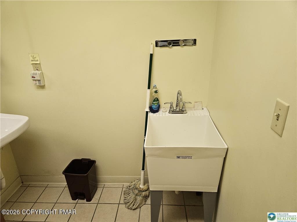 6626 half bath - 6626 Main Street, Martins Creek, PA 18063, Martins Creek