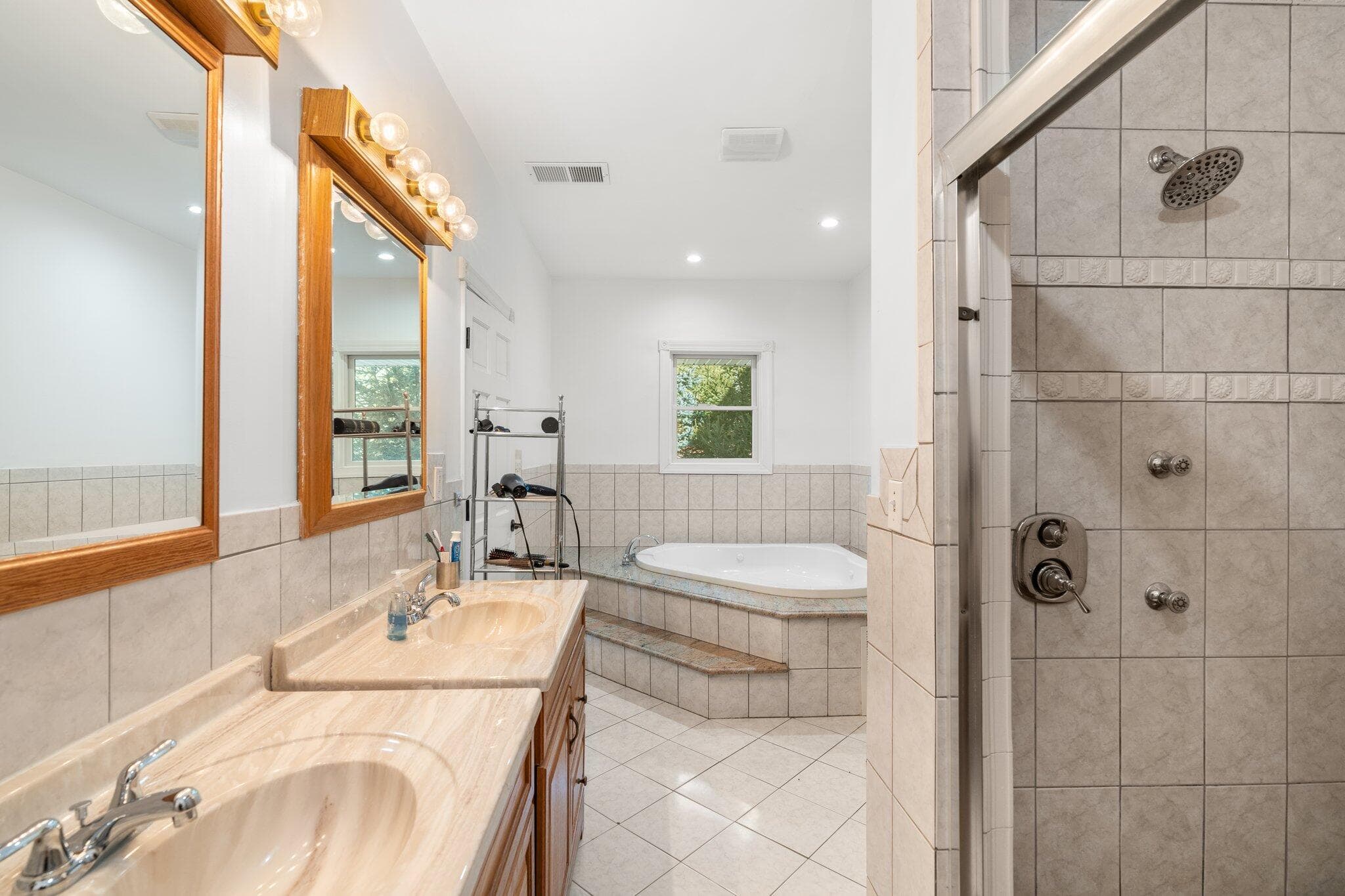 Primary Bathroom - 235 Plantation Drive, Lehighton, PA 18235, Lehighton