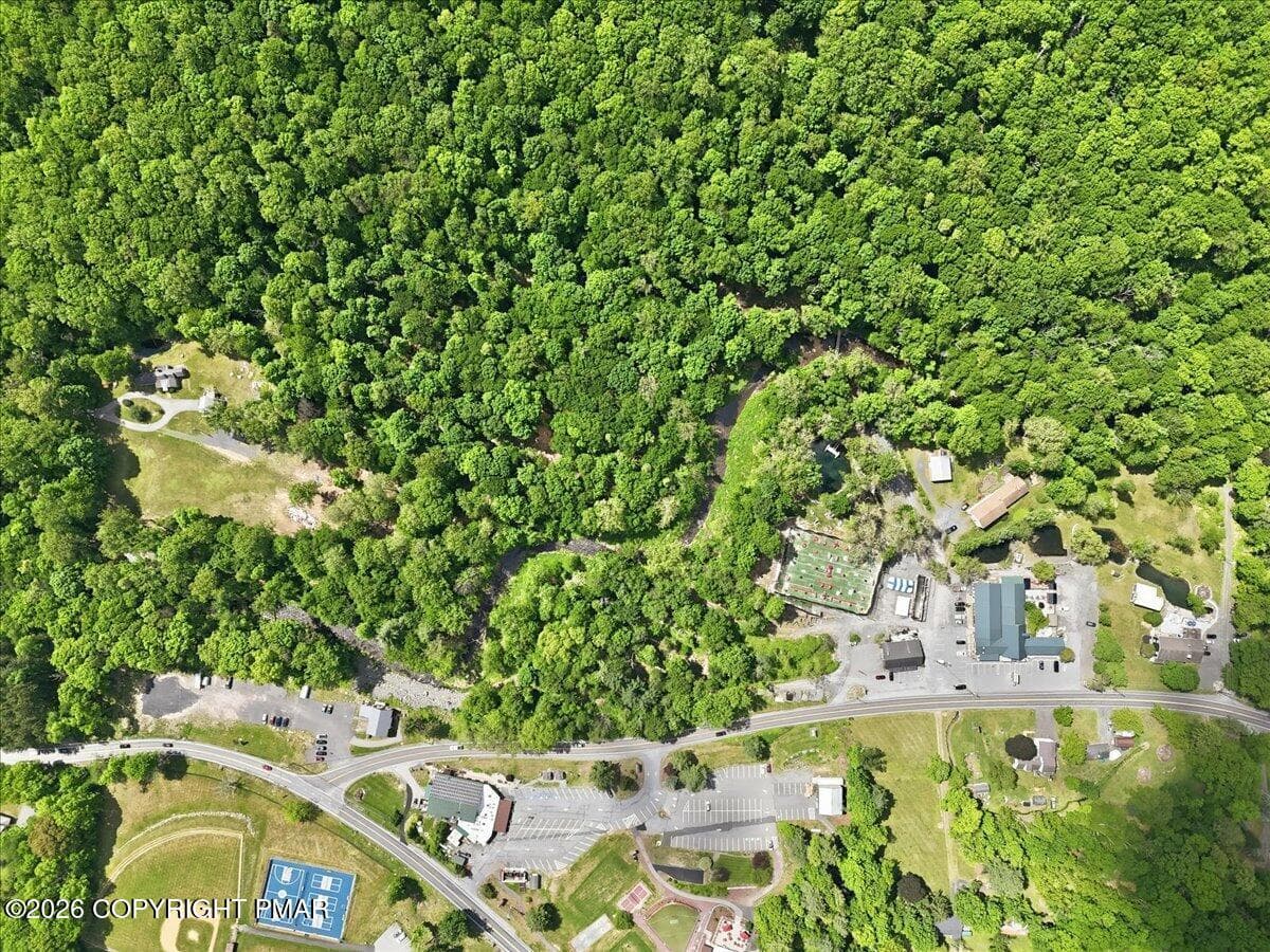 92-080_dji_fly_20260529_110012_0186_1780 - 145 Camelback Road, Tannersville, PA 18372