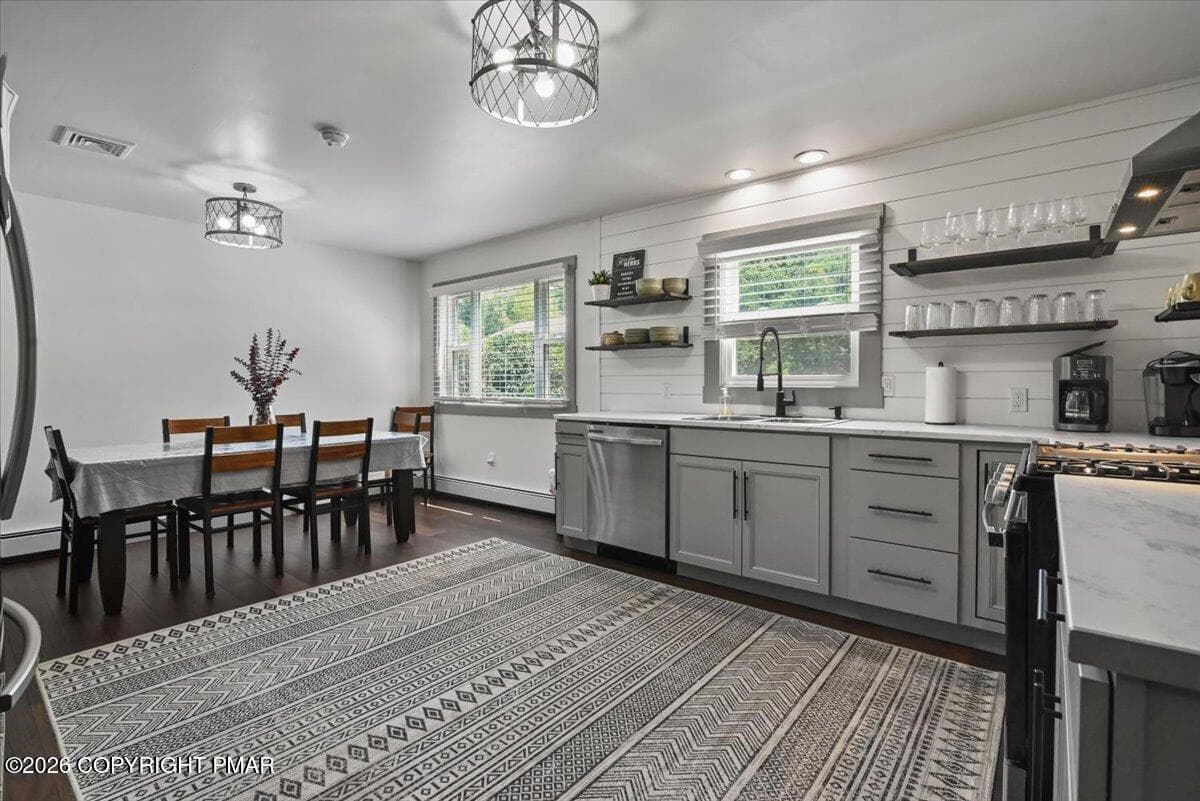 20-Photo Mar 25 2021, 1 22 27 PM - 145 Camelback Road, Tannersville, PA 18372