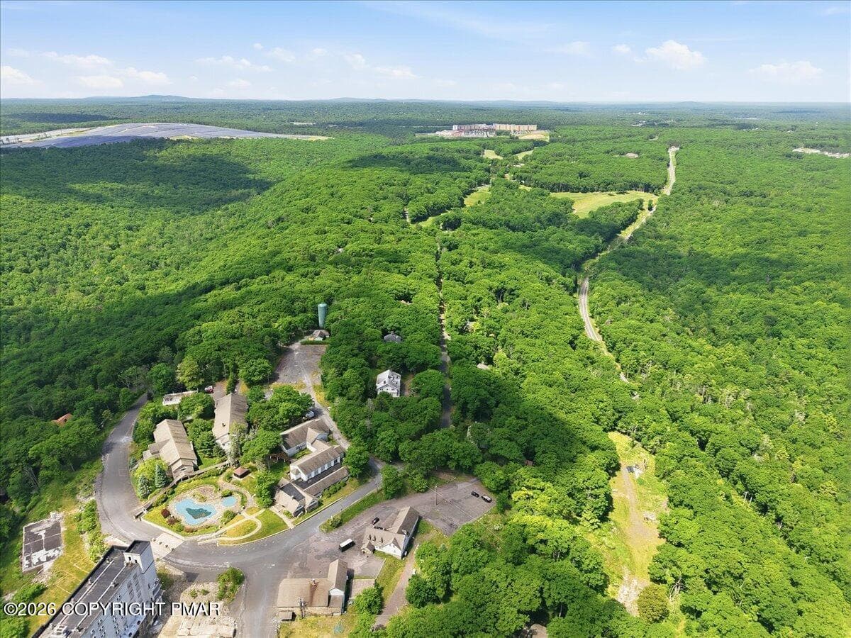 097-096_dji_fly_20260610_111136_0689_178 - 90 Oak Lane, Pocono Manor, PA 18349, Pocono Manor