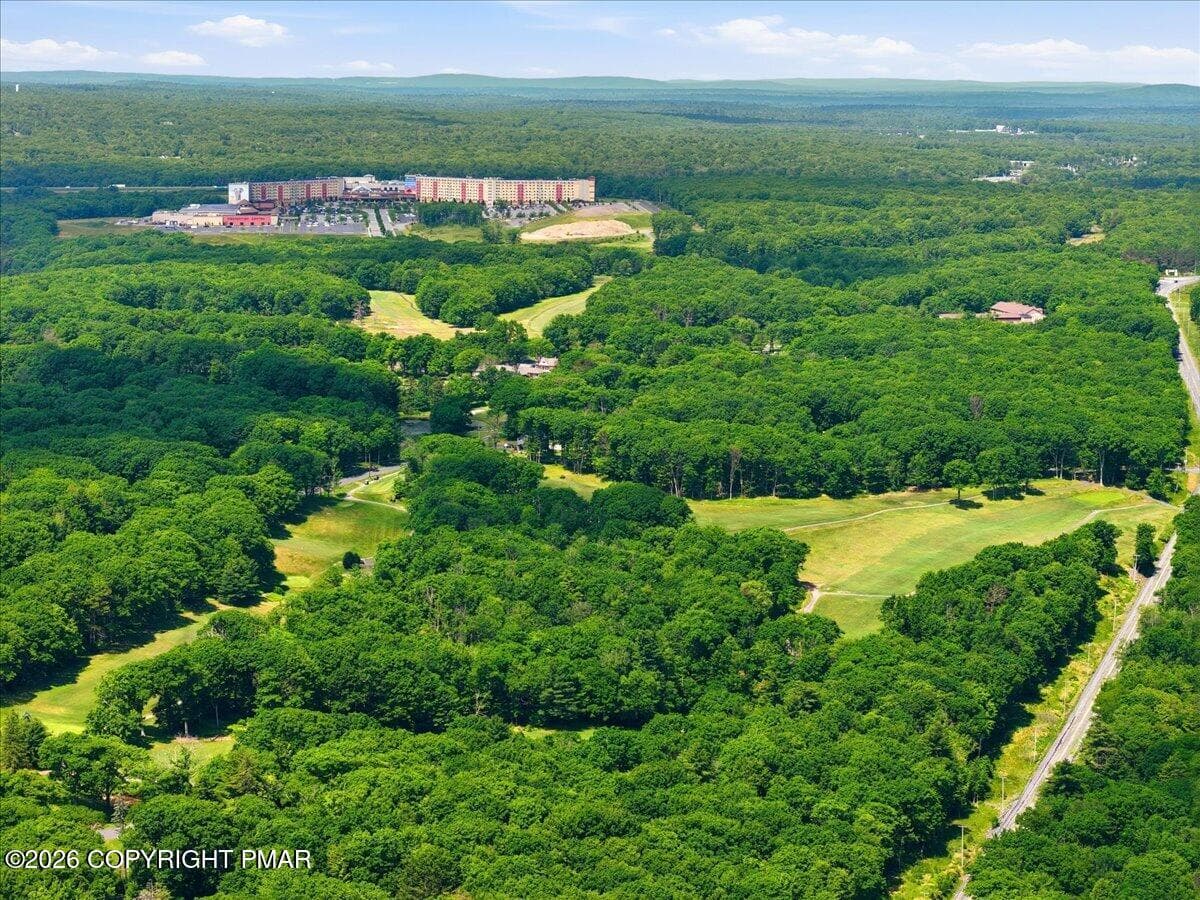 098-097_dji_fly_20260610_111158_0690_178 - 90 Oak Lane, Pocono Manor, PA 18349, Pocono Manor