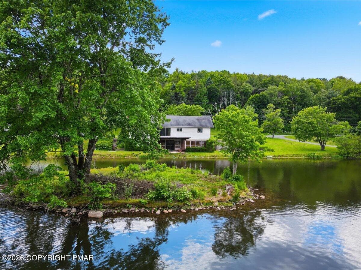4 Unit Home - 306 Merwinsburg Road, Effort, PA 18330, Effort