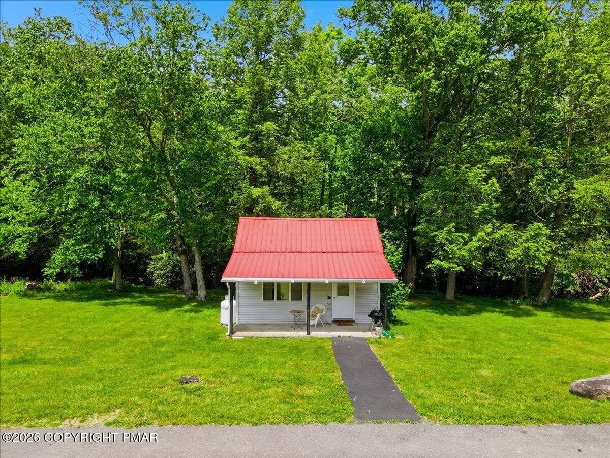 Cottage - 306 Merwinsburg Road, Effort, PA 18330, Effort