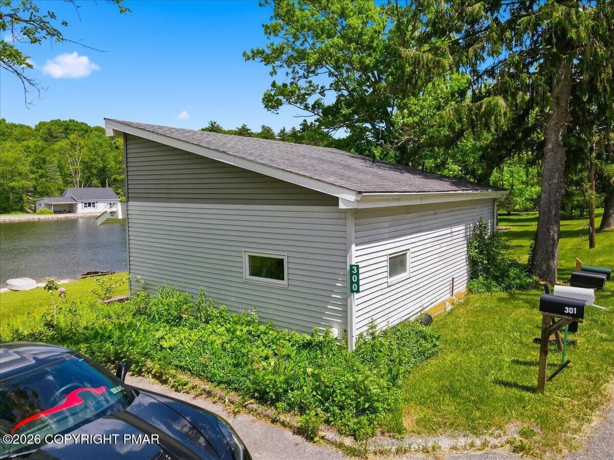 Cottage - 306 Merwinsburg Road, Effort, PA 18330, Effort