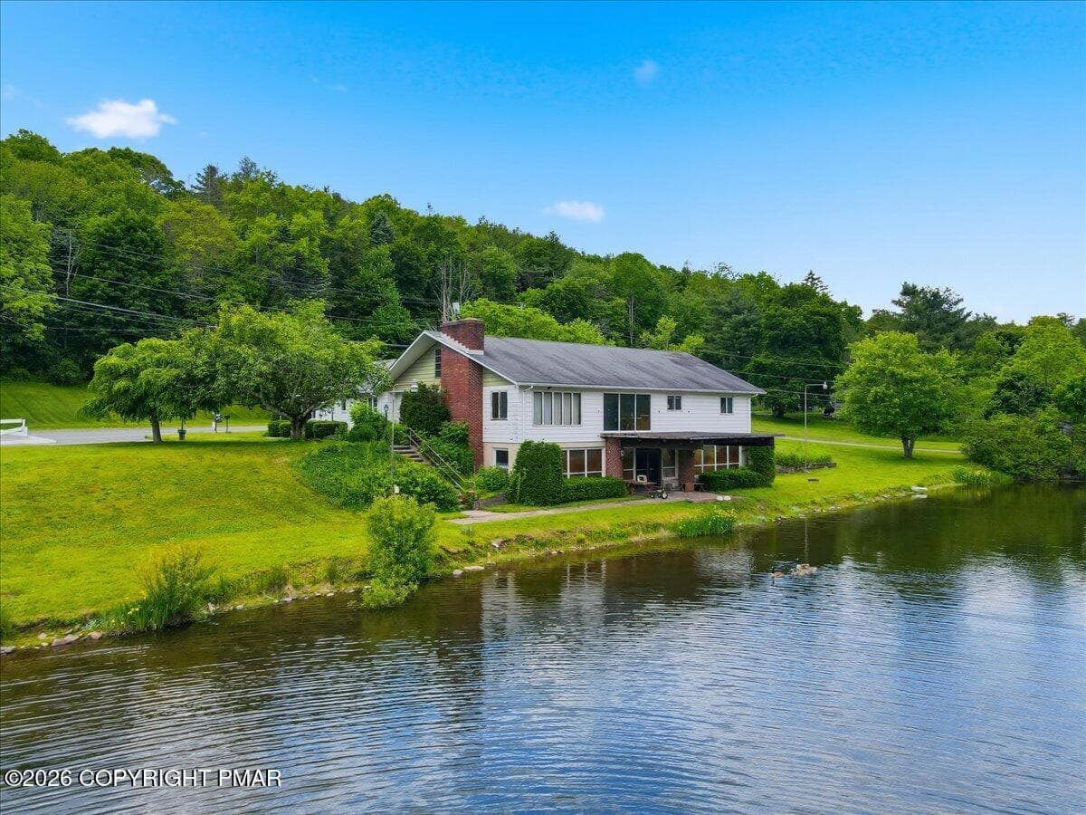 Lake and 3 Unit - 306 Merwinsburg Road, Effort, PA 18330, Effort