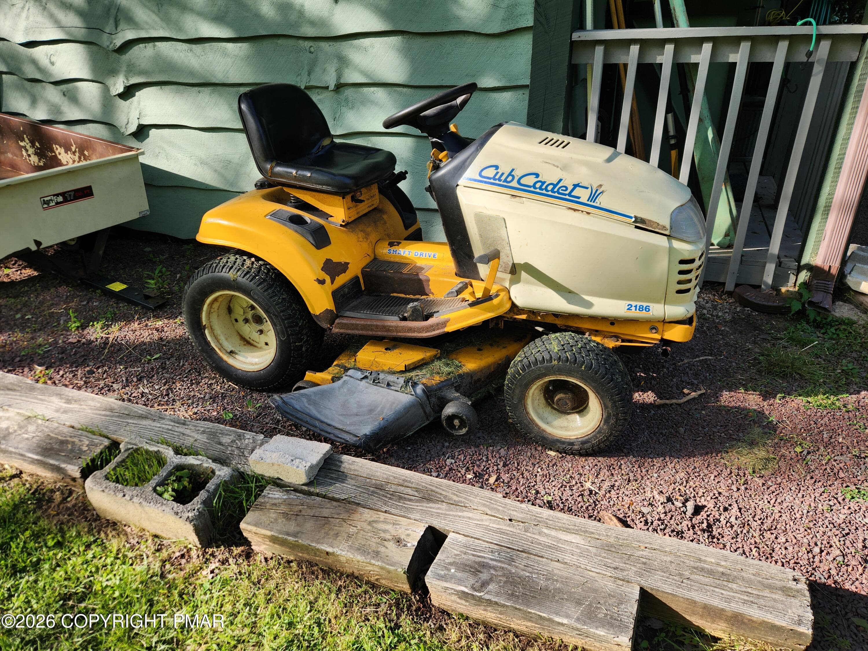 43BBD riding mower - 43 Big Bass Drive, Clifton Township, PA 18424, Clifton Township
