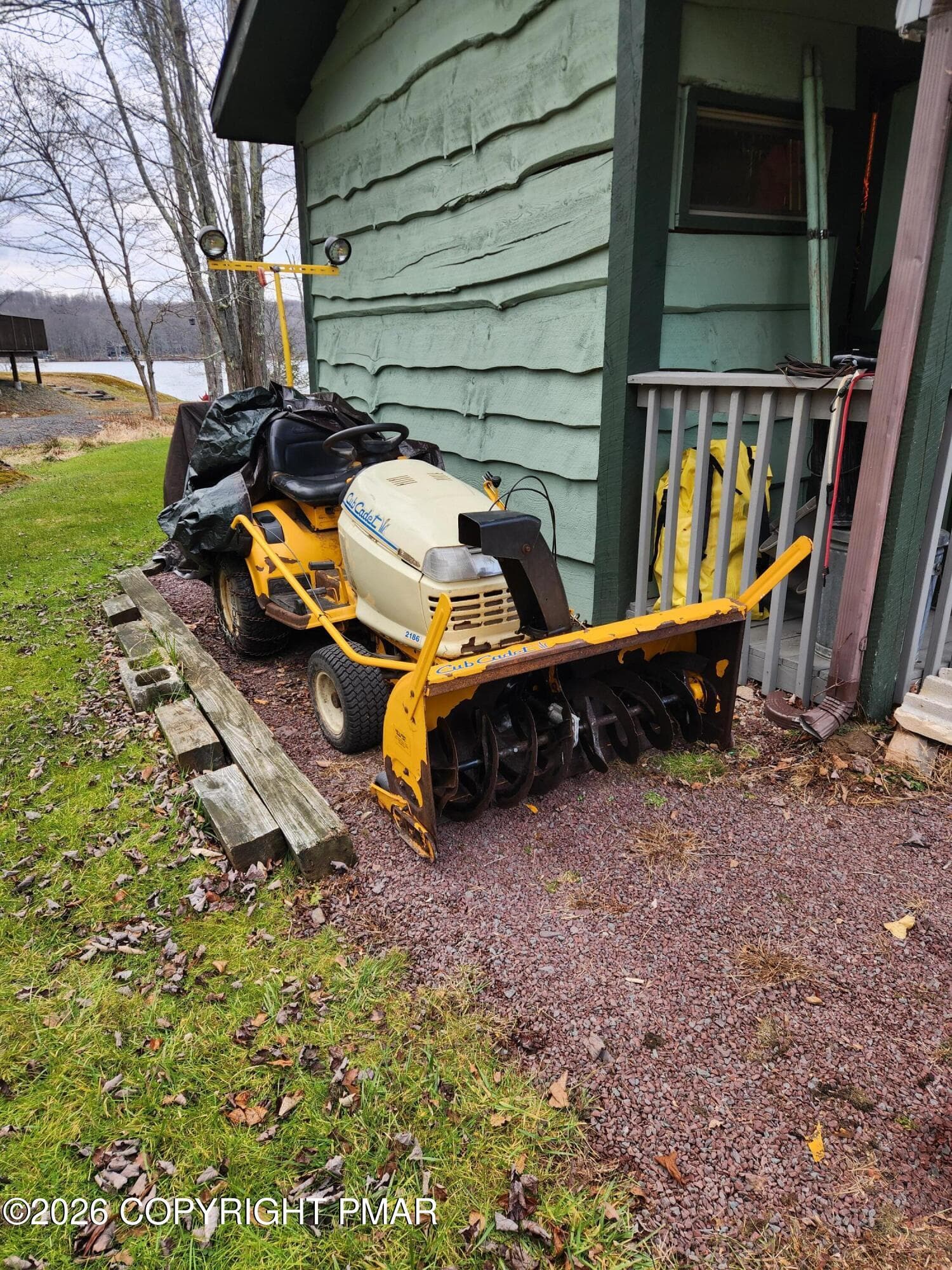 43BBD Snowblower - 43 Big Bass Drive, Clifton Township, PA 18424, Clifton Township